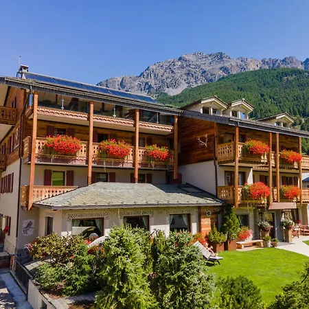 Hotel La Genzianella 3*